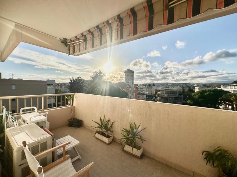 Appartement - 92 m² - 3 pièces