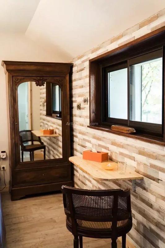 Maison - 313 m² - 10 pièces