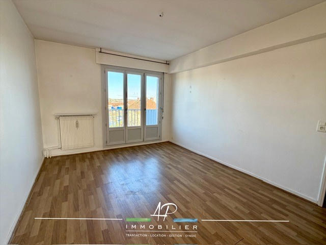 Appartement - 93 m² - 4 pièces
