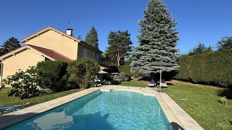 Maison - 130 m² - 6 pièces