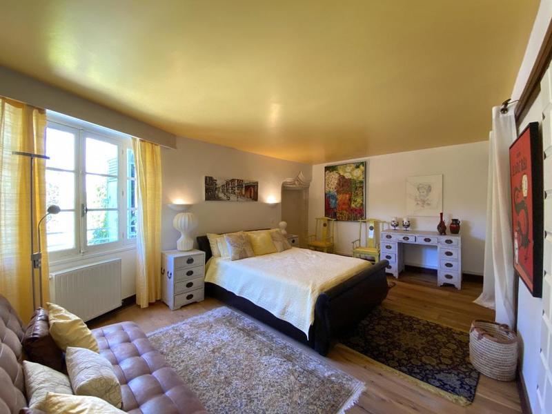 Maison - 524 m² - 15 pièces