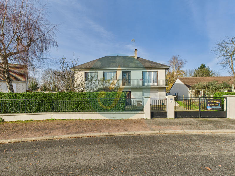 Maison - 186 m² - 7 pièces