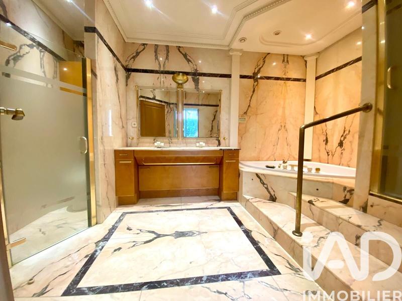 Appartement - 90 m² - 3 pièces