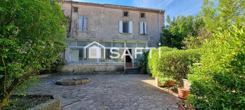 Maison - 225 m² - 7 pièces