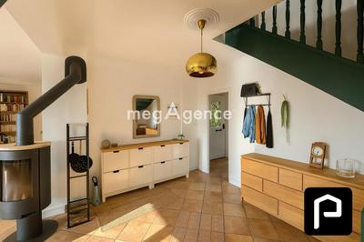 Maison - 123 m² - 7 pièces