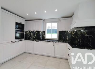 Appartement - 82 m² - 4 pièces