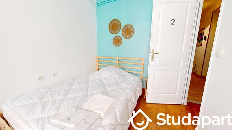 Chambre - 11 m² - 1 pièce