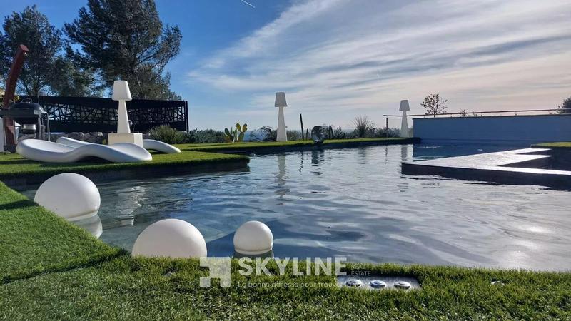 Villa - 210 m² - 8 pièces