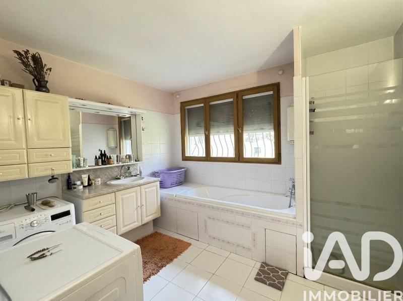 Maison - 269 m² - 13 pièces