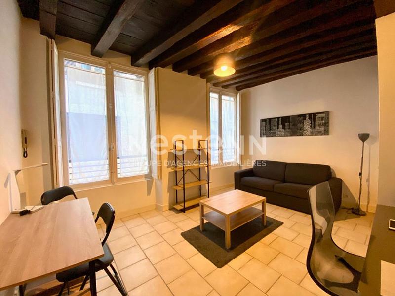 Studio - 24 m² - 1 pièce