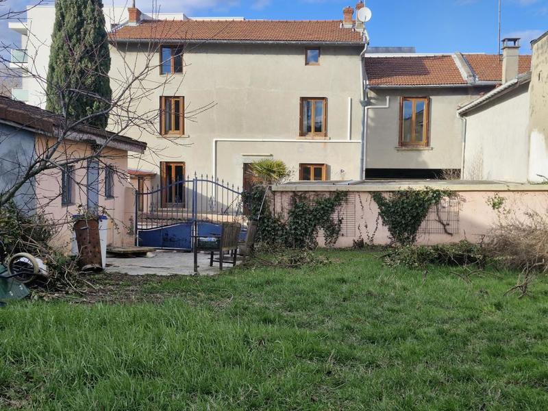 Maison ancienne - 225 m² - 7 pièces