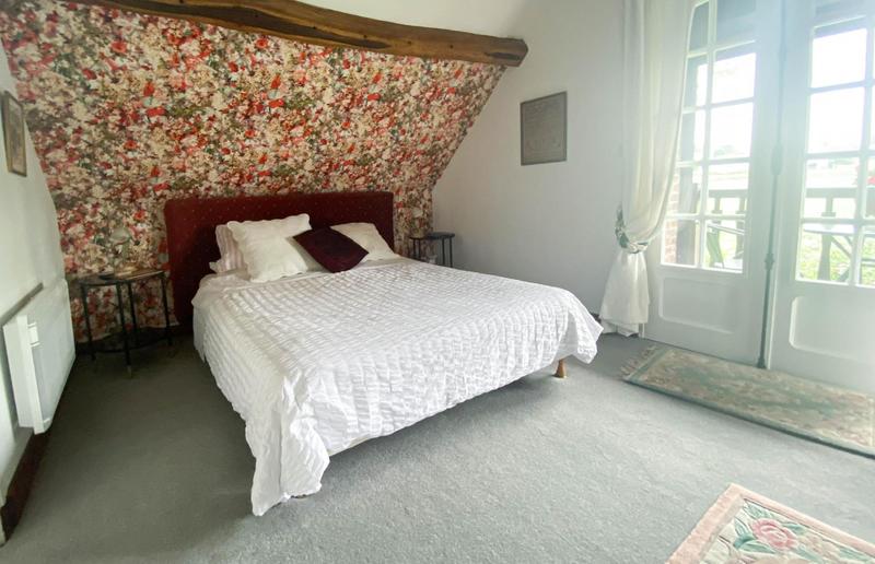 Maison - 264 m² - 14 pièces