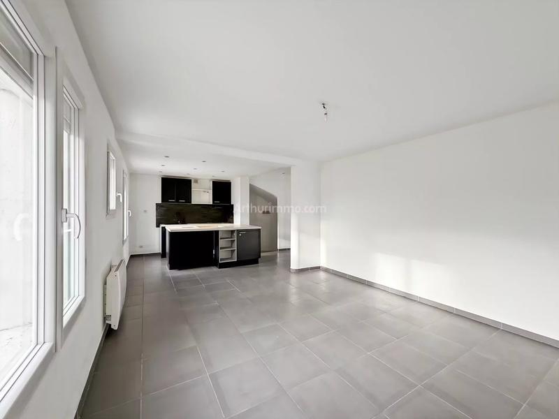 Appartement - 90 m² - 4 pièces