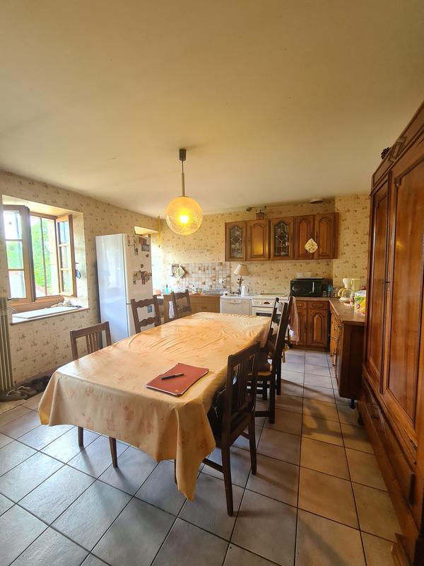 Maison - 140 m² - 5 pièces