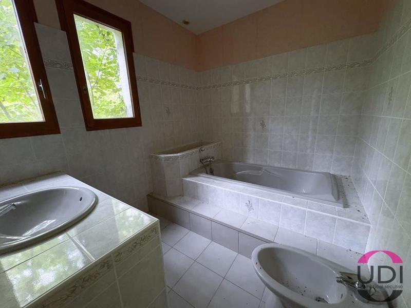 Maison - 85 m² - 5 pièces