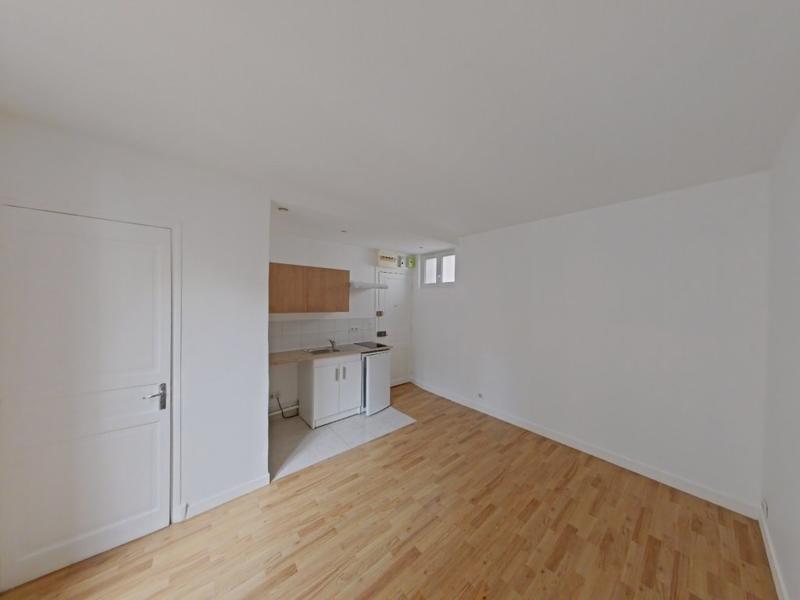 Studio - 15 m² - 1 pièce