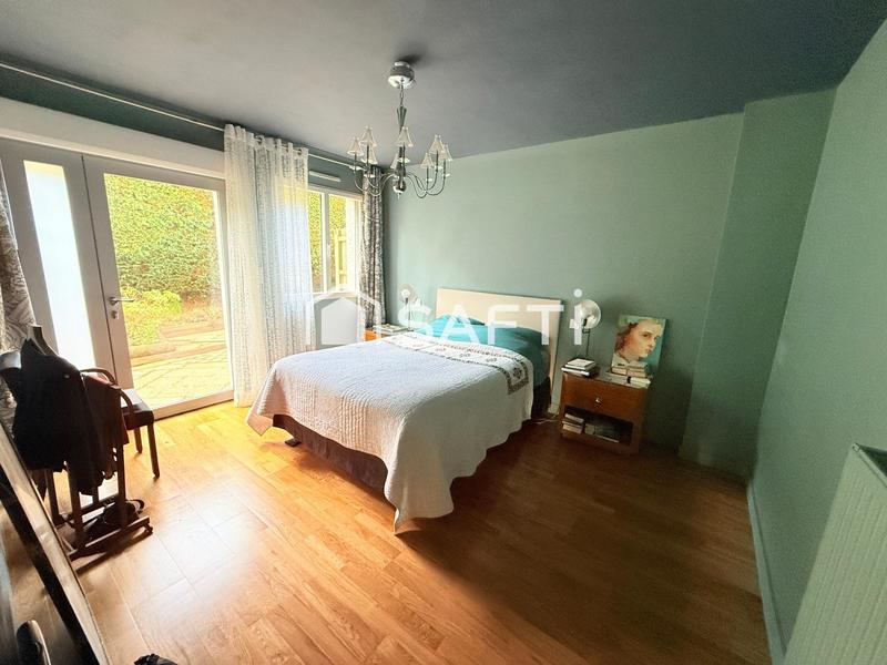 Maison - 364 m² - 12 pièces