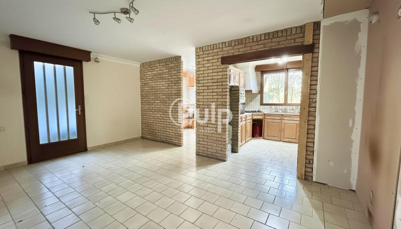 Maison - 80 m² - 5 pièces