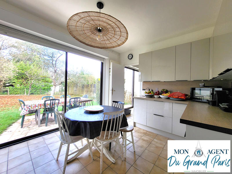 Maison - 140 m² - 6 pièces