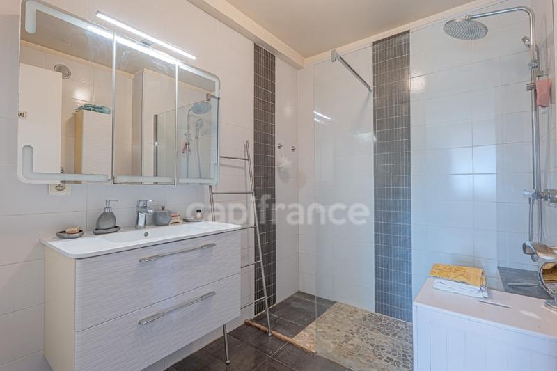 Appartement ancien - 71 m² - 2 pièces