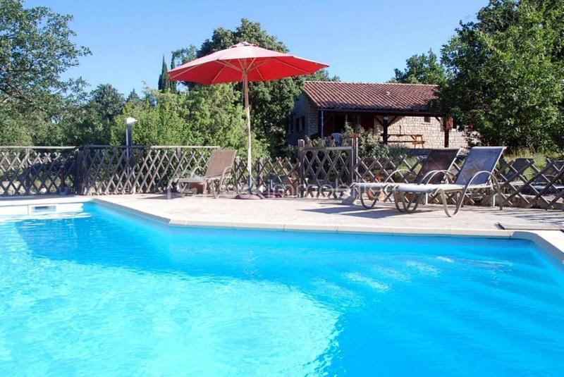 Maison en pierre - 225 m² - 14 pièces