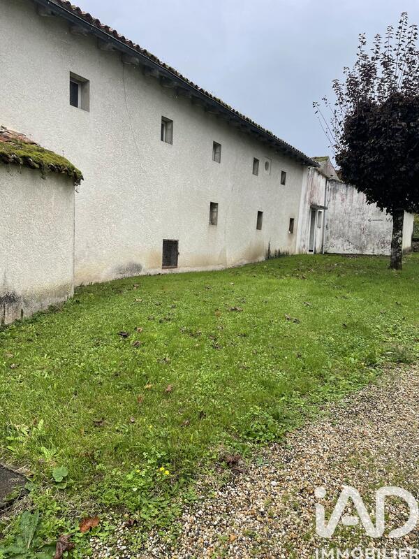 Maison - 209 m² - 7 pièces