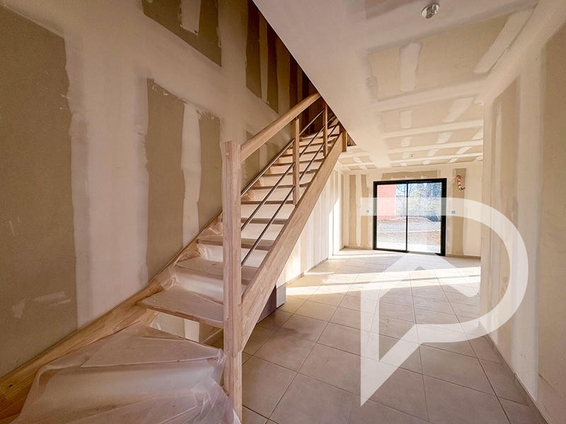 Maison - 104 m² - 5 pièces