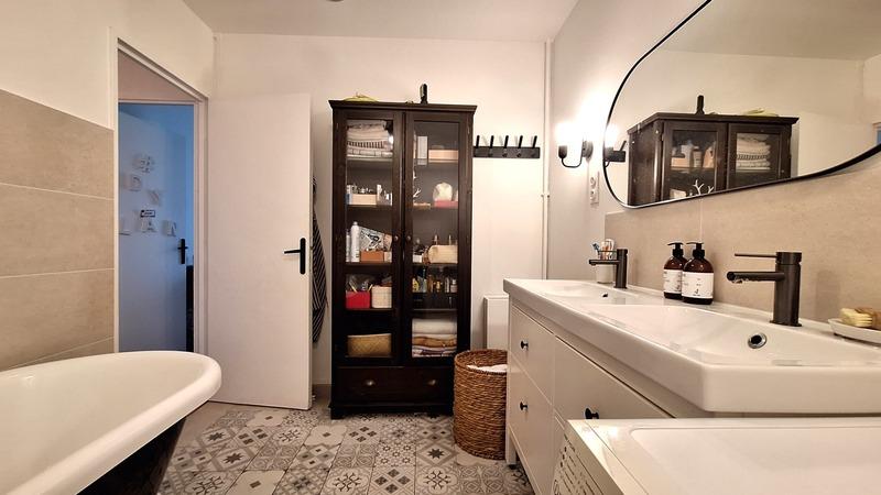 Appartement - 97 m² - 4 pièces