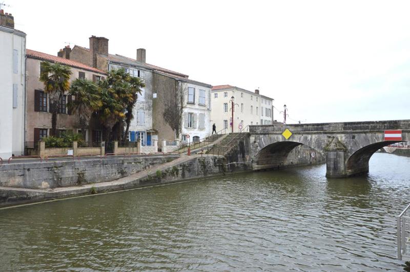 Immeuble - 300 m² - 6 pièces