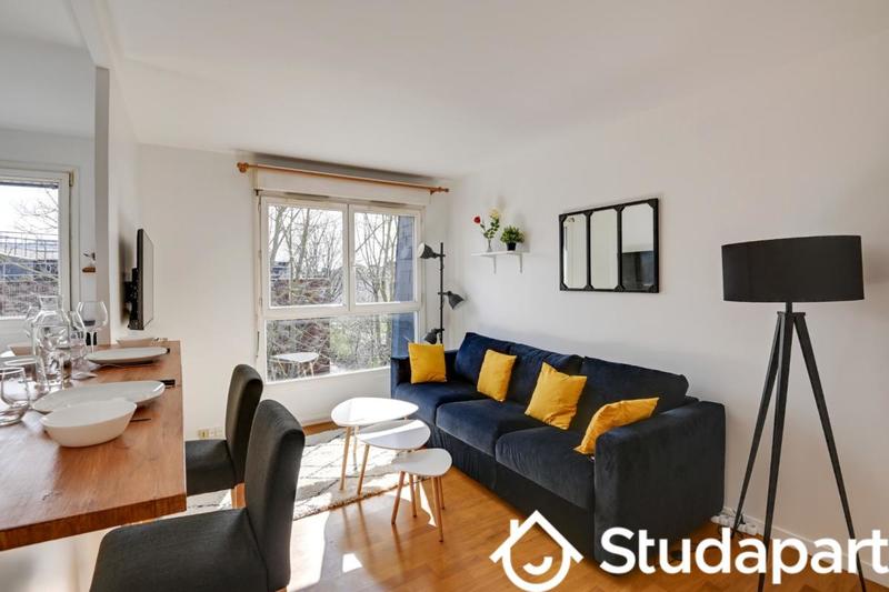 Chambre - 11 m² - 1 pièce