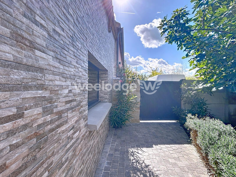 Villa - 310 m² - 7 pièces