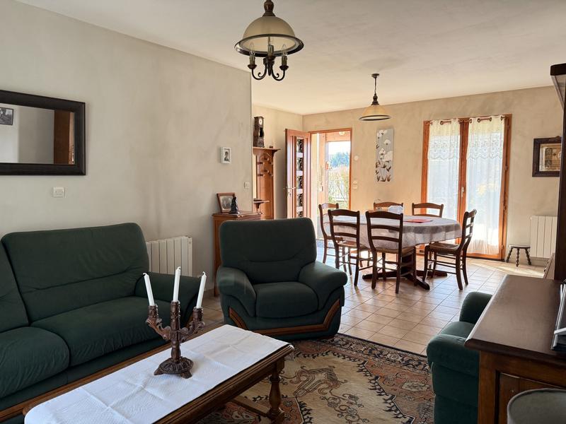 Maison - 94 m² - 4 pièces