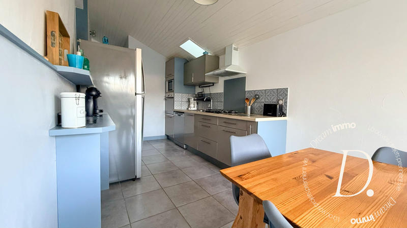 Maison - 211 m² - 7 pièces