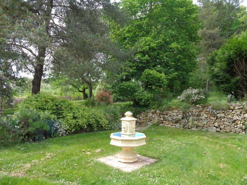 Maison traditionnelle - 190 m² - 7 pièces