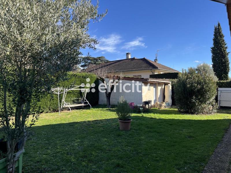 Villa - 100 m² - 5 pièces