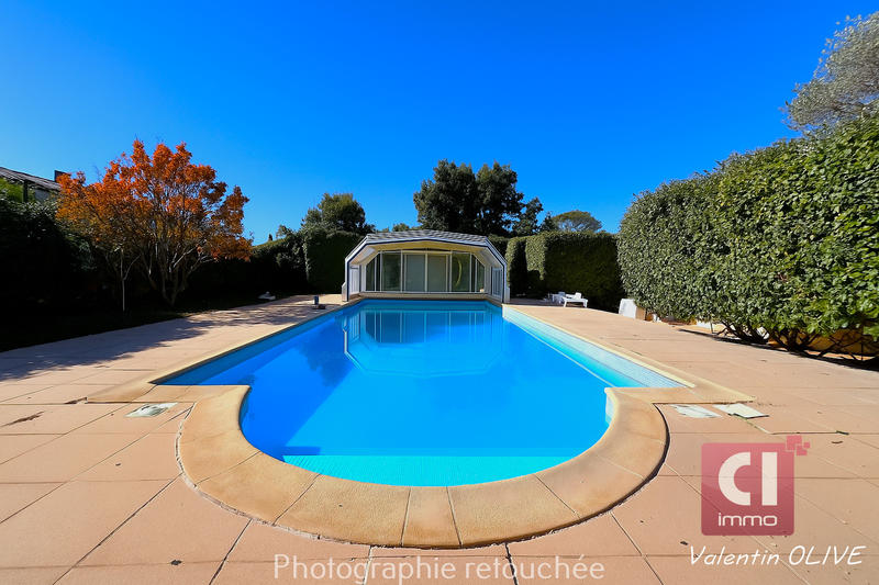 Maison - 188 m² - 8 pièces