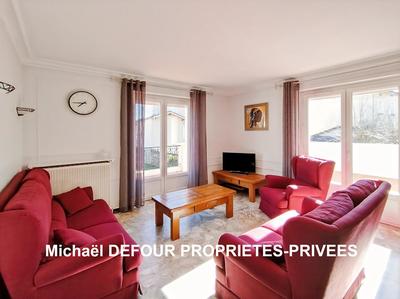 Maison - 186 m² - 7 pièces