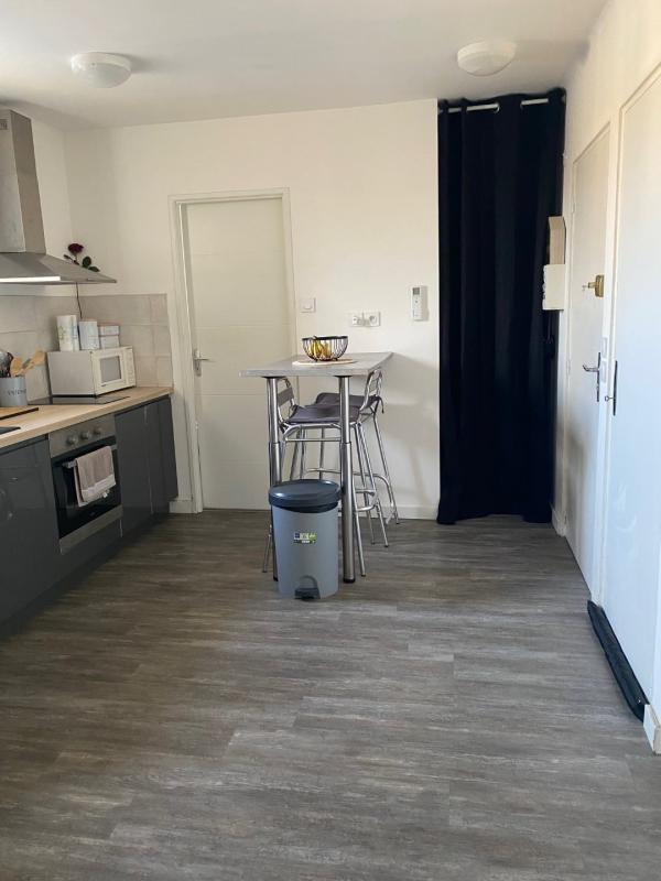 Studio - 28 m² - 1 pièce