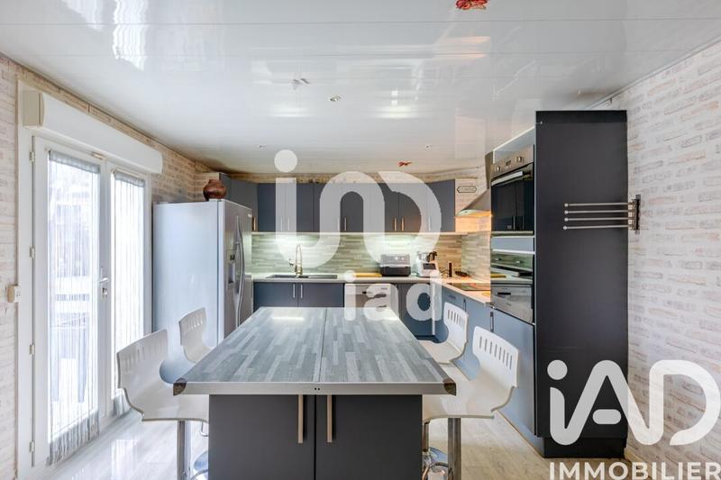 Maison - 127 m² - 8 pièces