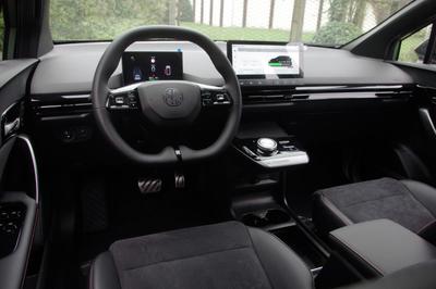 Mg Mg4 Electric 64kwh - 320 Kw 4wd Xpower