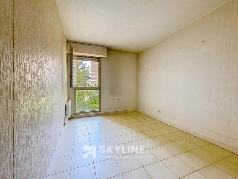 Appartement - 97 m² - 4 pièces