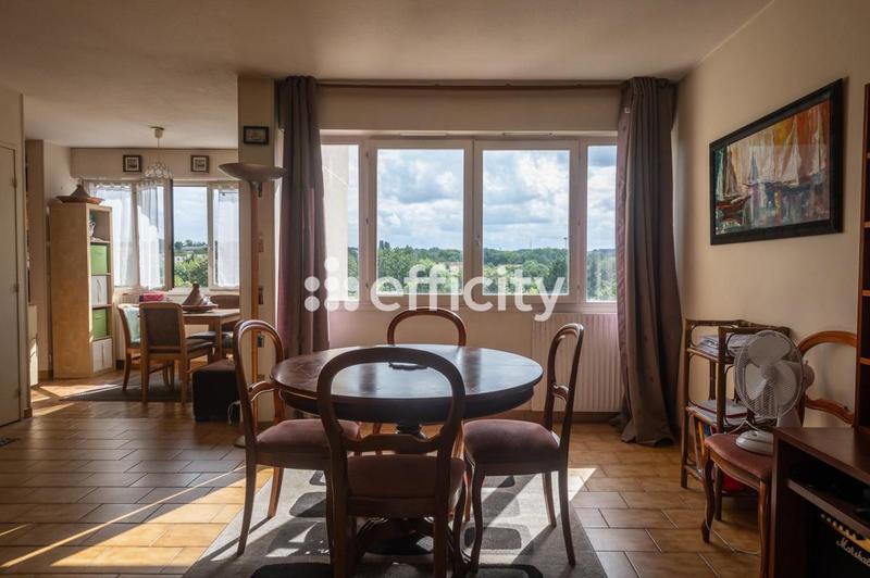 Appartement - 110 m² - 5 pièces