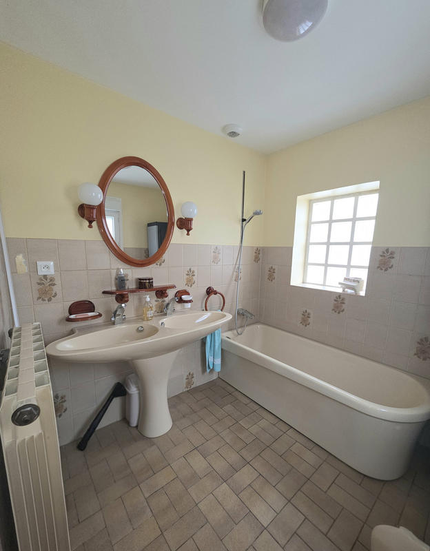 Maison - 85 m² - 5 pièces