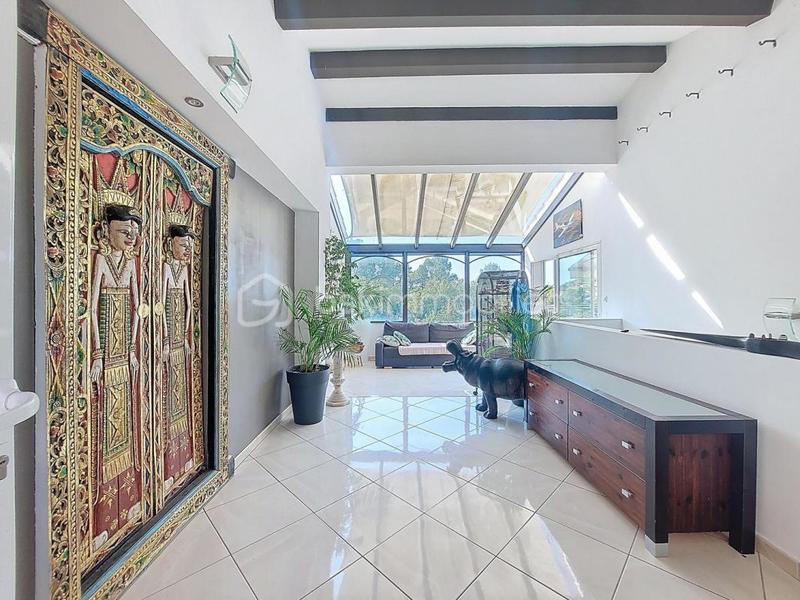 Villa - 230 m² - 8 pièces