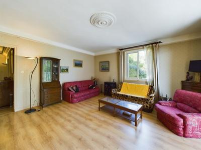 Appartement - 100 m² - 4 pièces