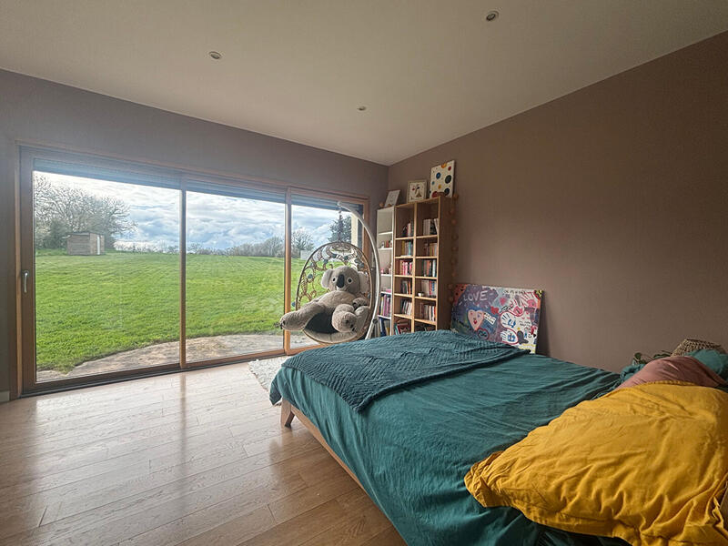 Maison - 191 m² - 7 pièces