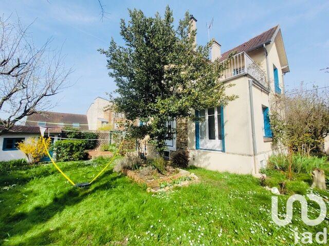 Maison - 139 m² - 8 pièces