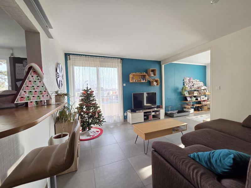 Appartement ancien - 83 m² - 4 pièces