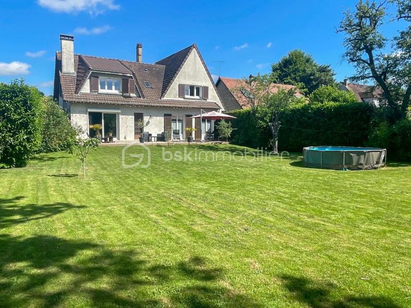 Maison - 187 m² - 7 pièces