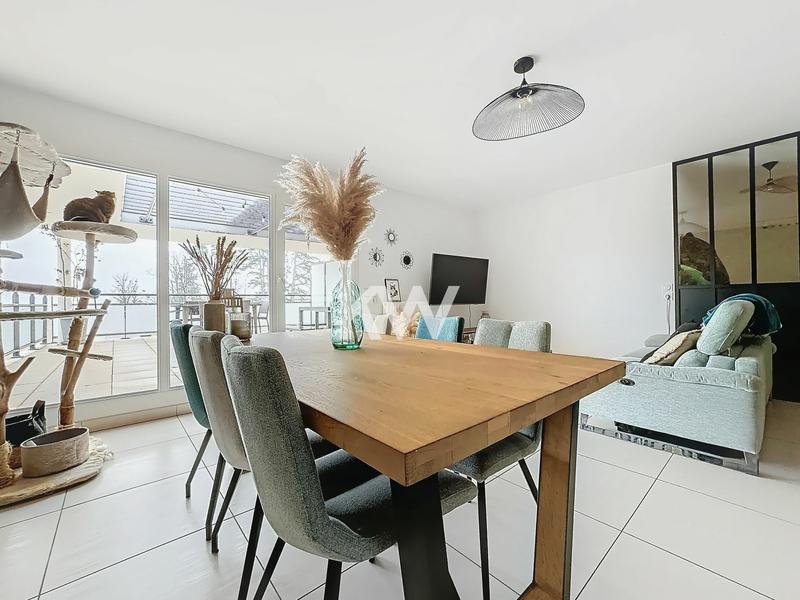 Appartement - 92 m² - 4 pièces